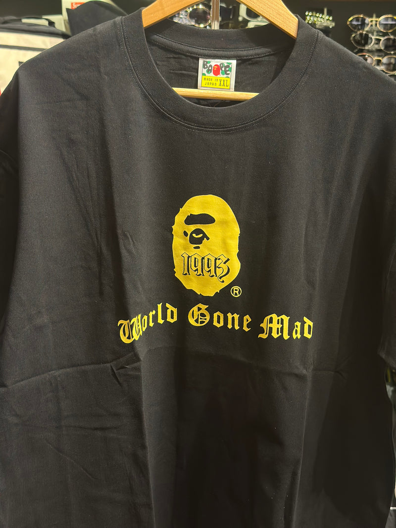 Camiseta BAPE “World Gone Mad” Preta - Pronta Entrega