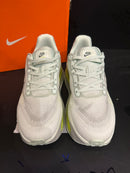 Tênis Nike Air Zoom Vomero Premium Light Green - Pronta Entrega