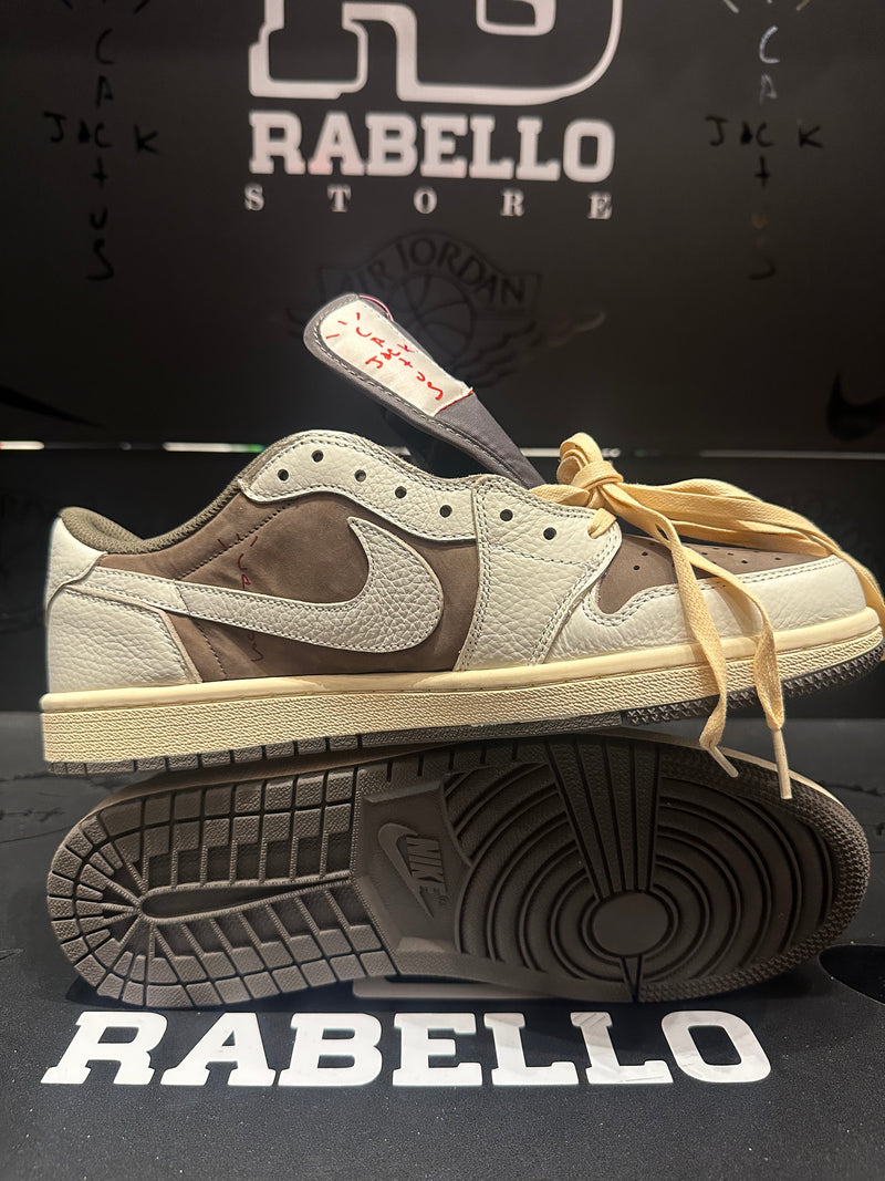Tênis Nike Air Jordan 1 Retrô Low OG SP x Travis Scott Reverse Mocha - Creme - Pronta Entrega