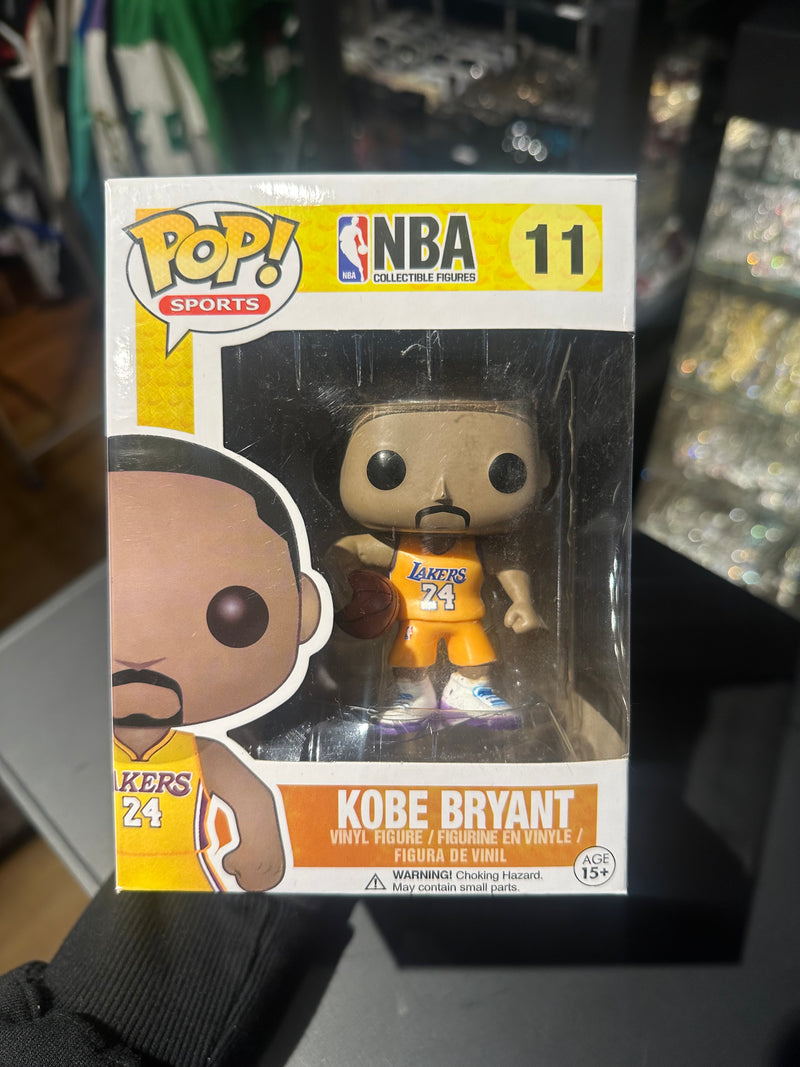 Funko Pop! Sports NBA Kobe Bryant Figure #11 - Pronta Entrega