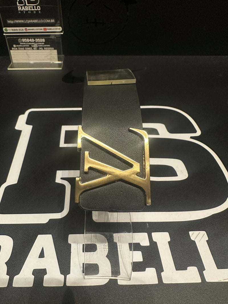 Cinto Louis Vuitton Initiales Black Logo Gold 125 CM  - Pronta Entrega