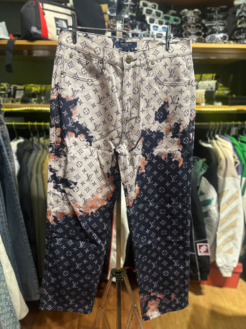 Calça Louis Vuitton Monogram Denim Jeans - Pronta Entregae
