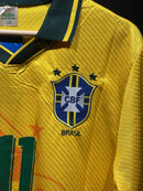 Camiseta Umbro Retrô Seleção Brasileira 1994 Romário