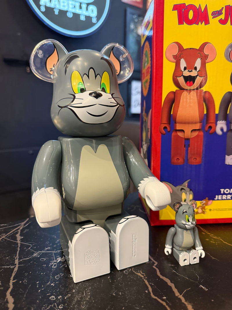 Bearbrick Bear Tom & Jerry 400% + Mini Boneco Tom Medicom Toy Boneco Colecionável 28cm - Pronta Entrega