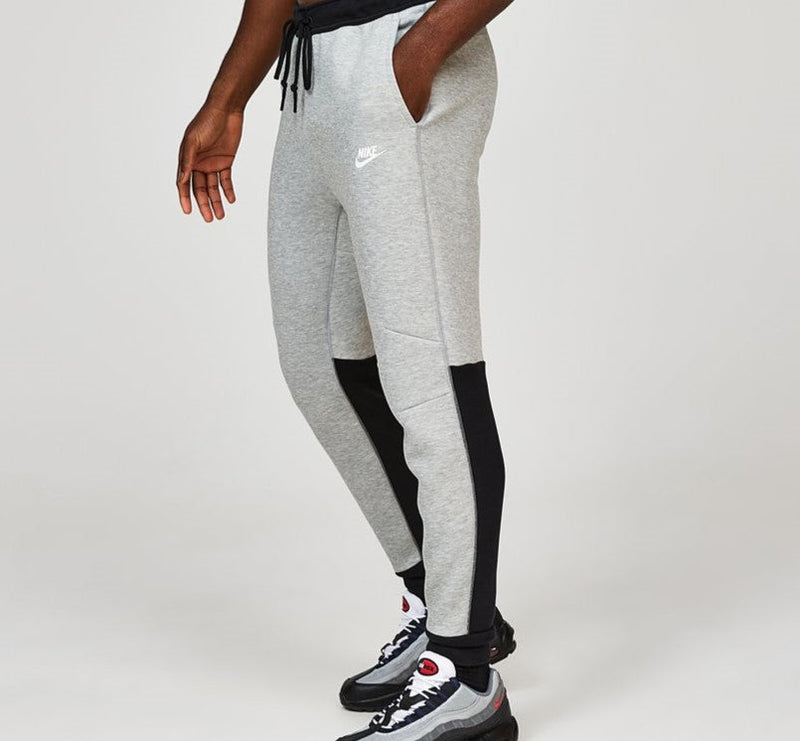 Conjunto Nike Tech Fleece Cinza/Preto 2023 (New Season) - Encomenda