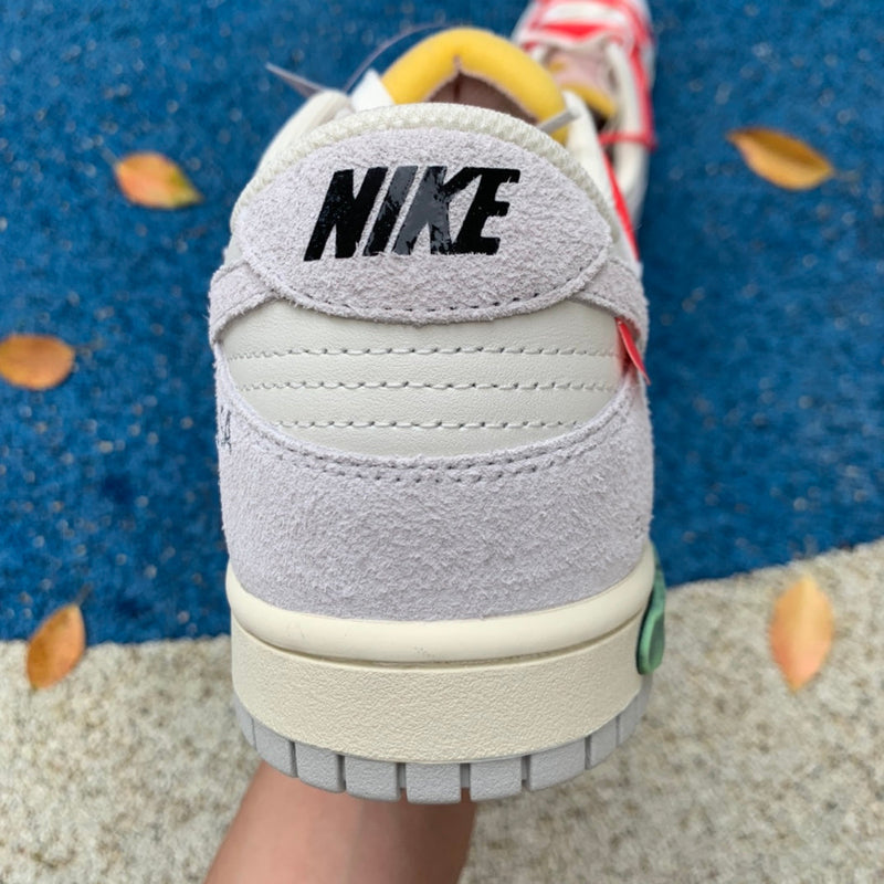 Nike Dunk Low Off White Lot 33:50 - Encomenda