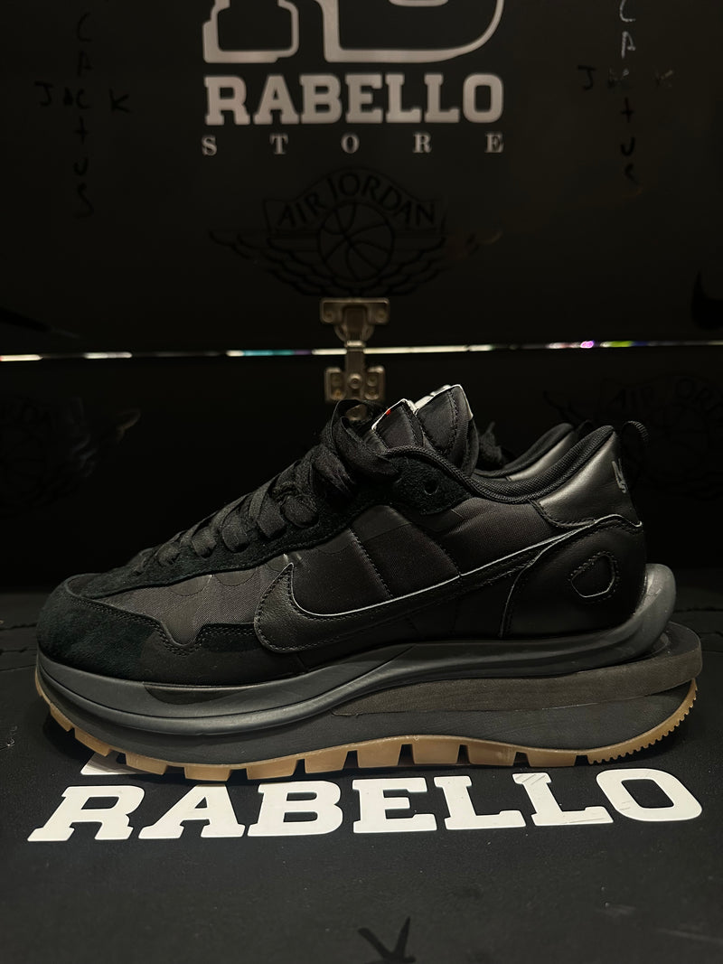 Tênis Nike Vaporwaffle X Sacai Black Gum - Pronta Entrega