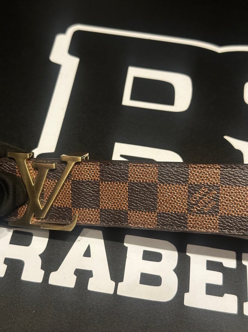 Cinto Louis Vuitton Initiales Damier Ebene Logo Gold 110 CM  - Pronta Entrega