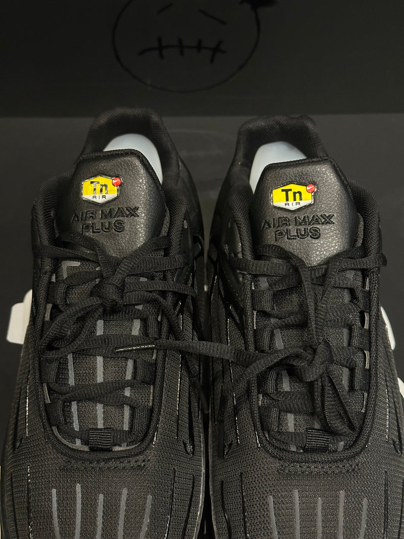 Tênis Air Max TN Plus Triple Black - Pronta Entrega