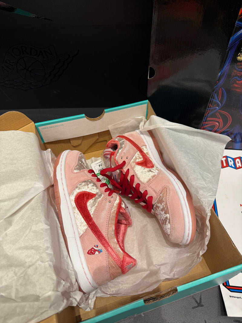 Tênis Nike SB Dunk Low Pro Strangelove - Pronta Entrega
