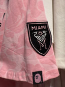 Camiseta BAPE X MIAMI ‘A Abathing Ape’ Rosa - Pronta Entrega