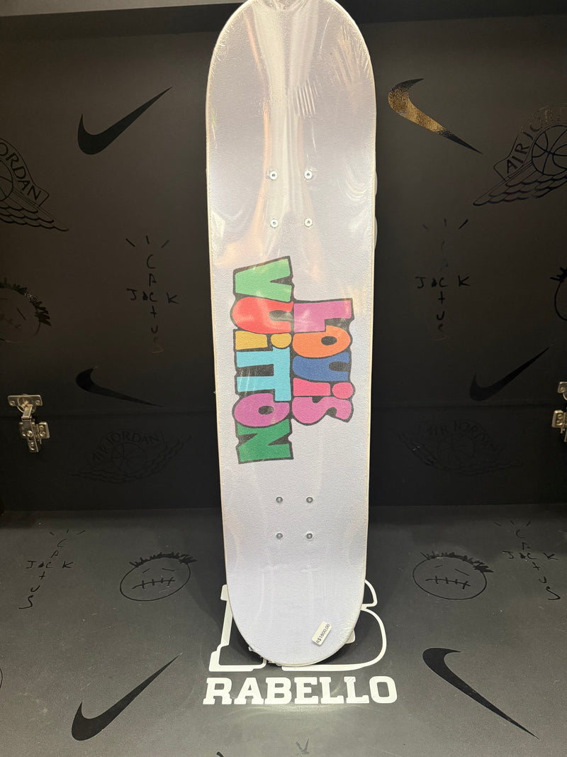 Louis Vuitton Skateboard Monogram Comics - Pronta Entrega