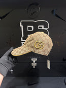 Boné Gucci Gold Aba Curva Logo Lateral - Pronta Entrega