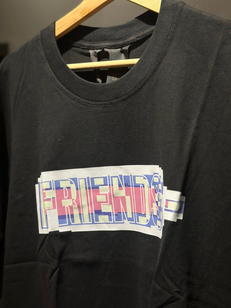 Camiseta VLONE Friends Preta - Pronta Entrega
