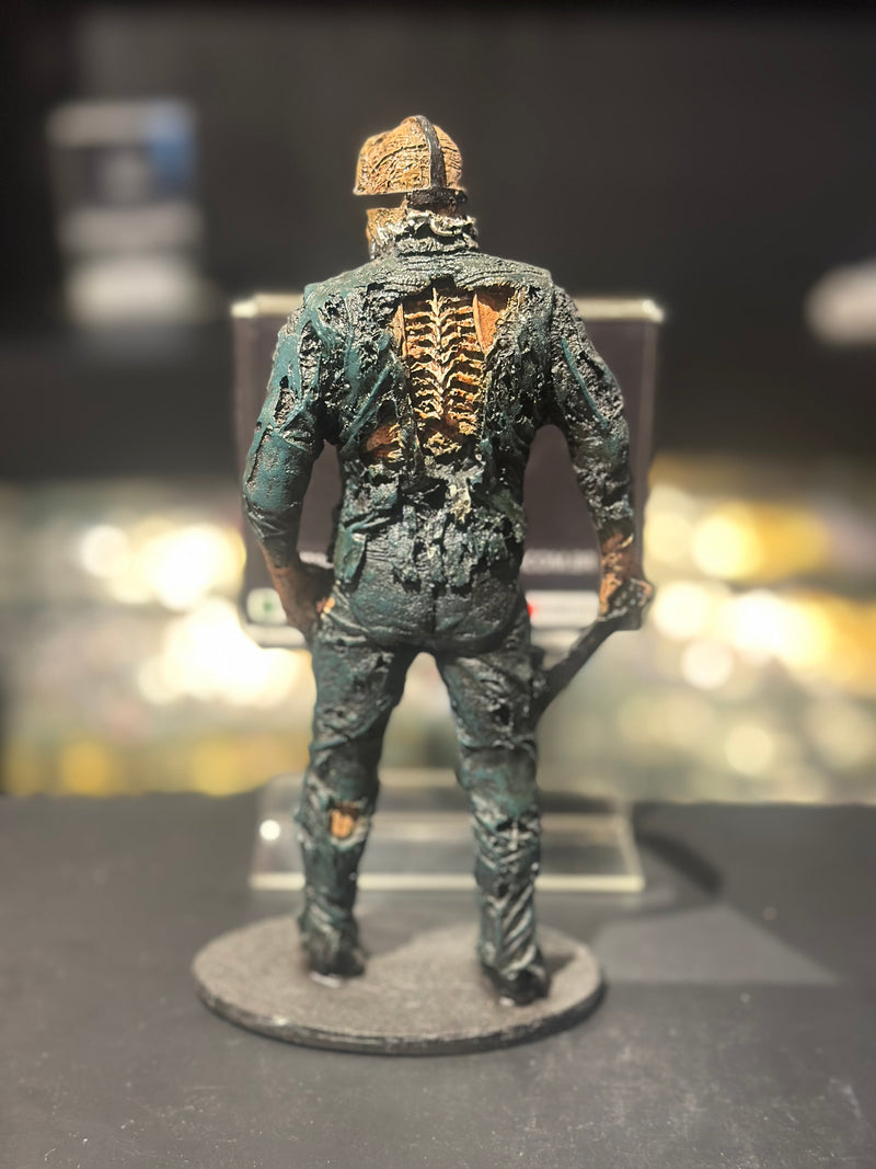 Boneco de Ação Jason Voorhees Facão 20cm Resina - Pronta Entrega