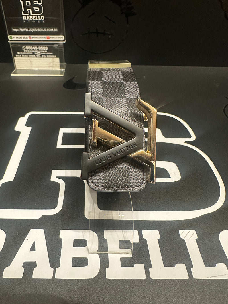 Cinto Louis Vuitton Initiales Damier Azur Logo Black/Gold 125 CM  - Pronta Entrega