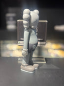 Boneco Colecionável KAWS Silver 18cm - Pronta Entrega