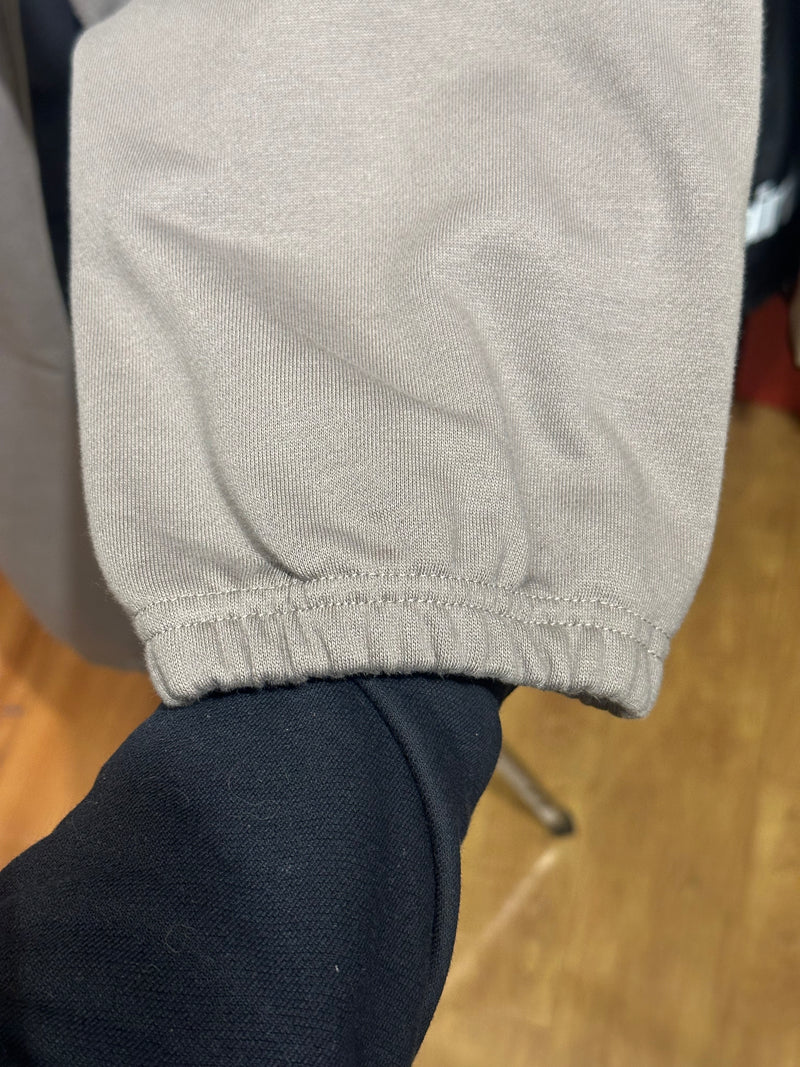 Calça Moletom Essentials “Fear Of God” Cinza Com Punho - Pronta Entrega
