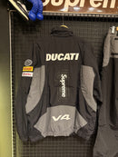 Conjunto Ducati x Supreme Jaqueta Track Black - Pronta Entrega