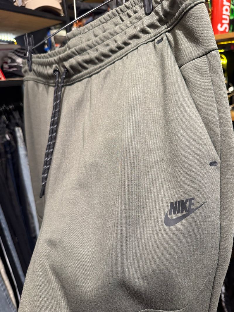 Calça Nike Sportswear Tech Fleece Verde - Pronta Entrega