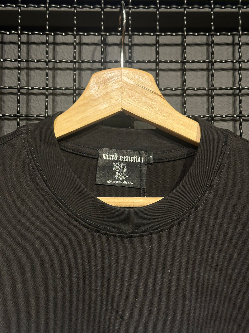 Camiseta Mixed Emotions Cupid Rhinestone Black - Pronta Entrega