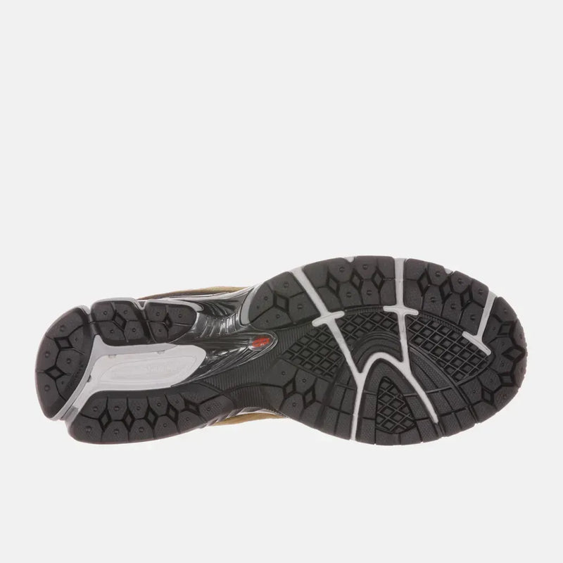 New Balance 2002R Woodland Black Cement