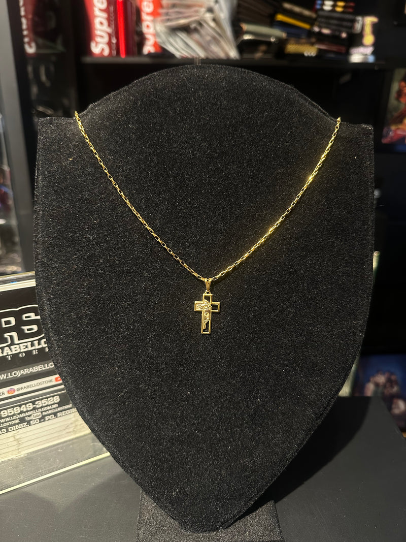 Corrente Cartier Banhada Pingente Jesus Cristo/Cruz 40 CM - Pronta Entrega