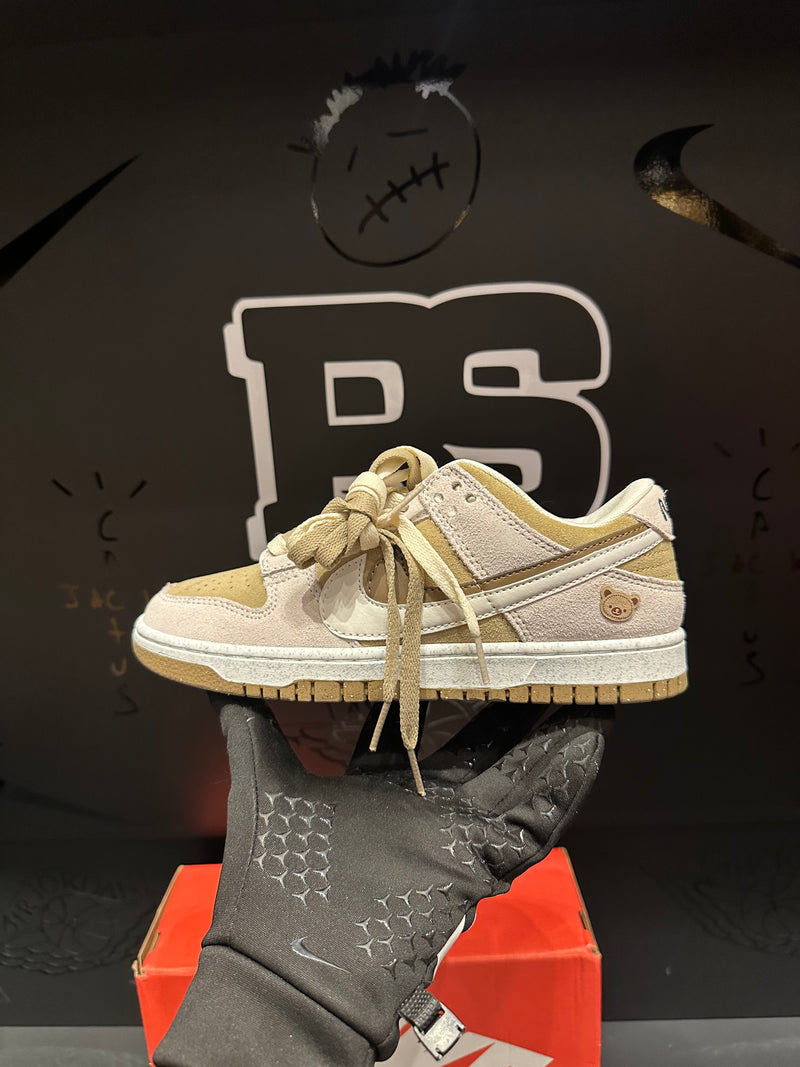 Tênis Nike Dunk Low Double Logo Koala Solado Glow - Pronta Entrega