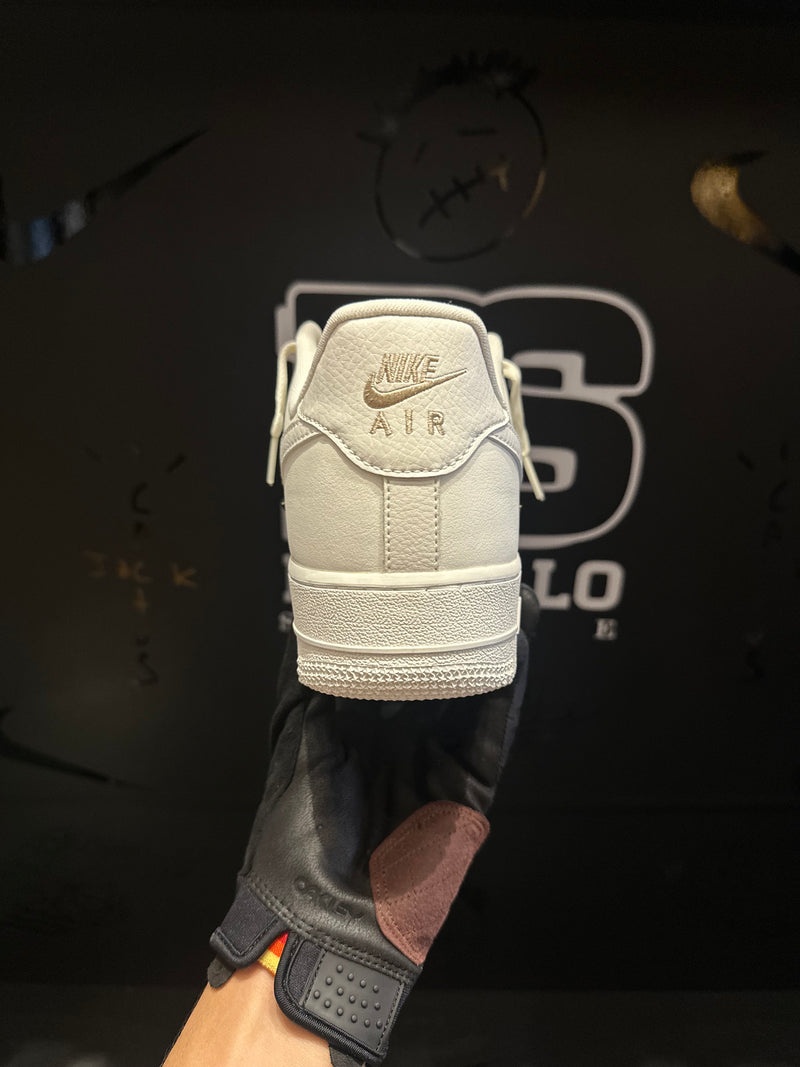 Tênis Nike Air Force 1 Low LX CN Sail Gold Mini Swooshes - Pronta Entrega