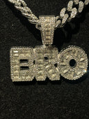 Corrente Cravejada Pingente BRO Em Zicornia Cubica Prata 50 CM - Pronta Entrega