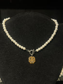 Colar de Pérolas Pingente Smile Cravejada 40 CM - Pronta Entrega