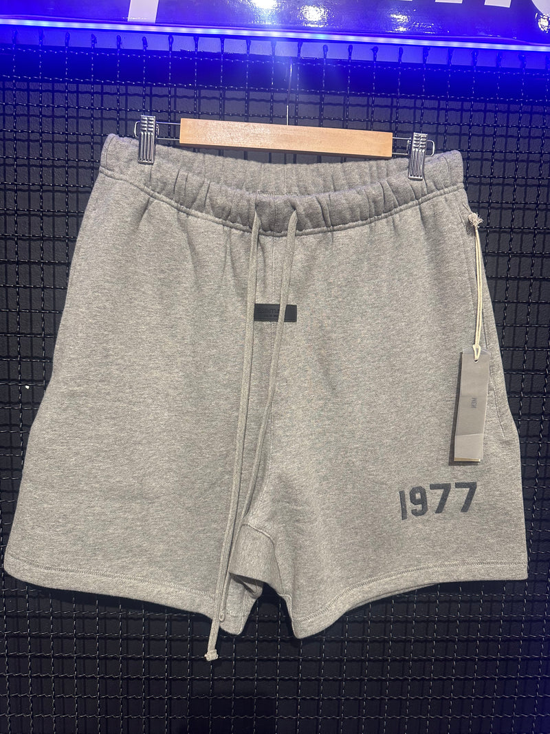 Short Essentials 1977 Cinza Escuro - Pronta Entrega