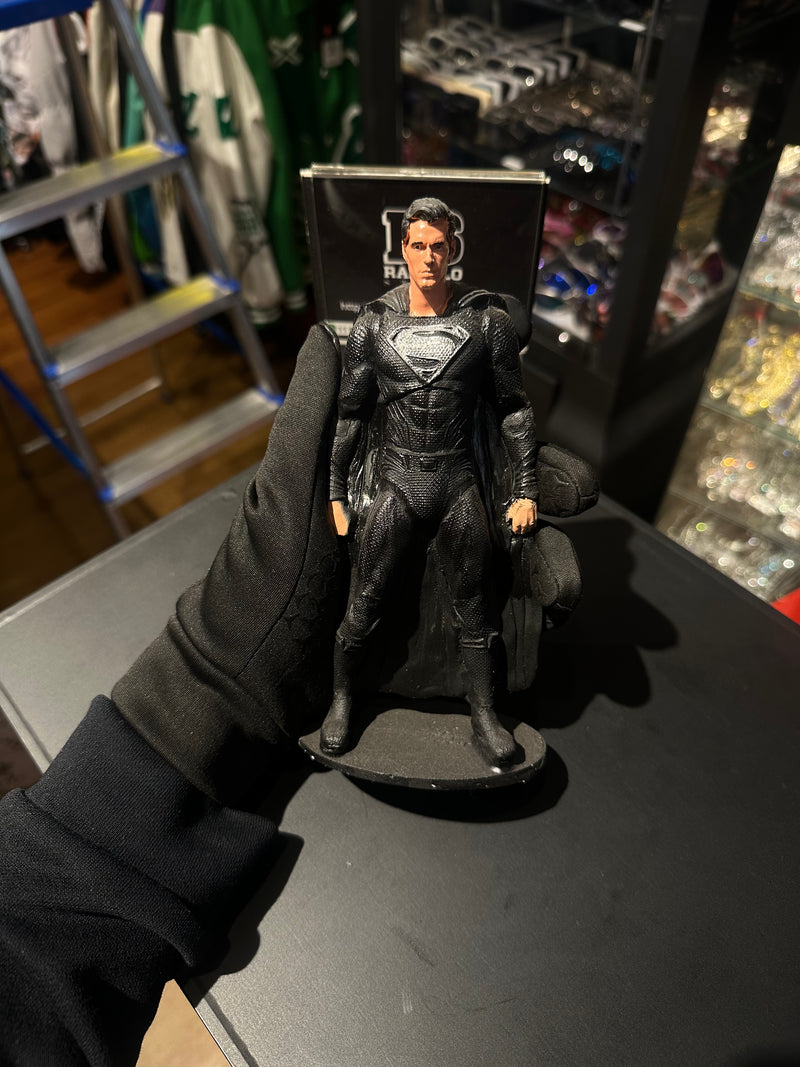 Boneco de Ação DC Comics Superman “Snyder Cut” 20cm Resina - Pronta Entrega
