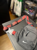 Bag Nike Triple Swoosh Preta - Pronta Entrega