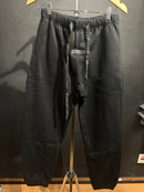 Calça Essentials Black Logo Black - Pronta Entrega