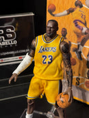 Action Figure LeBron James Lakers No. 127 Medicom Mafex - Pronta Entrega