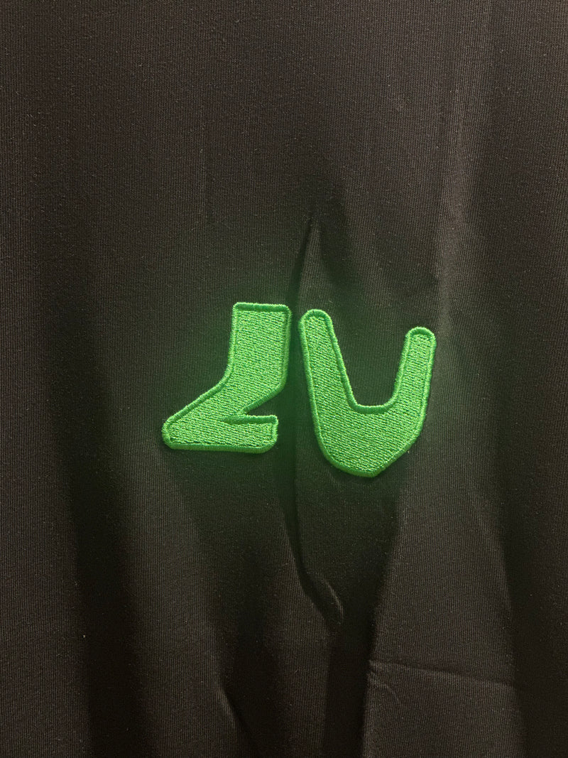 Camiseta Louis Vuitton Preta Logo Verde - Pronta Entrega