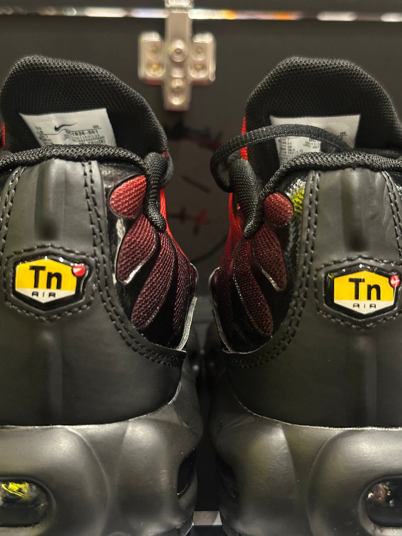 Tênis Nike Air Max TN Plus “Deadpool” - Pronta Entrega