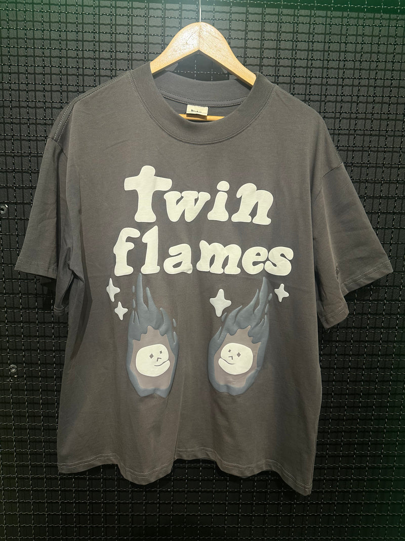 Camiseta Broken Planet “Twin Flames” Brown - Pronta Entrega