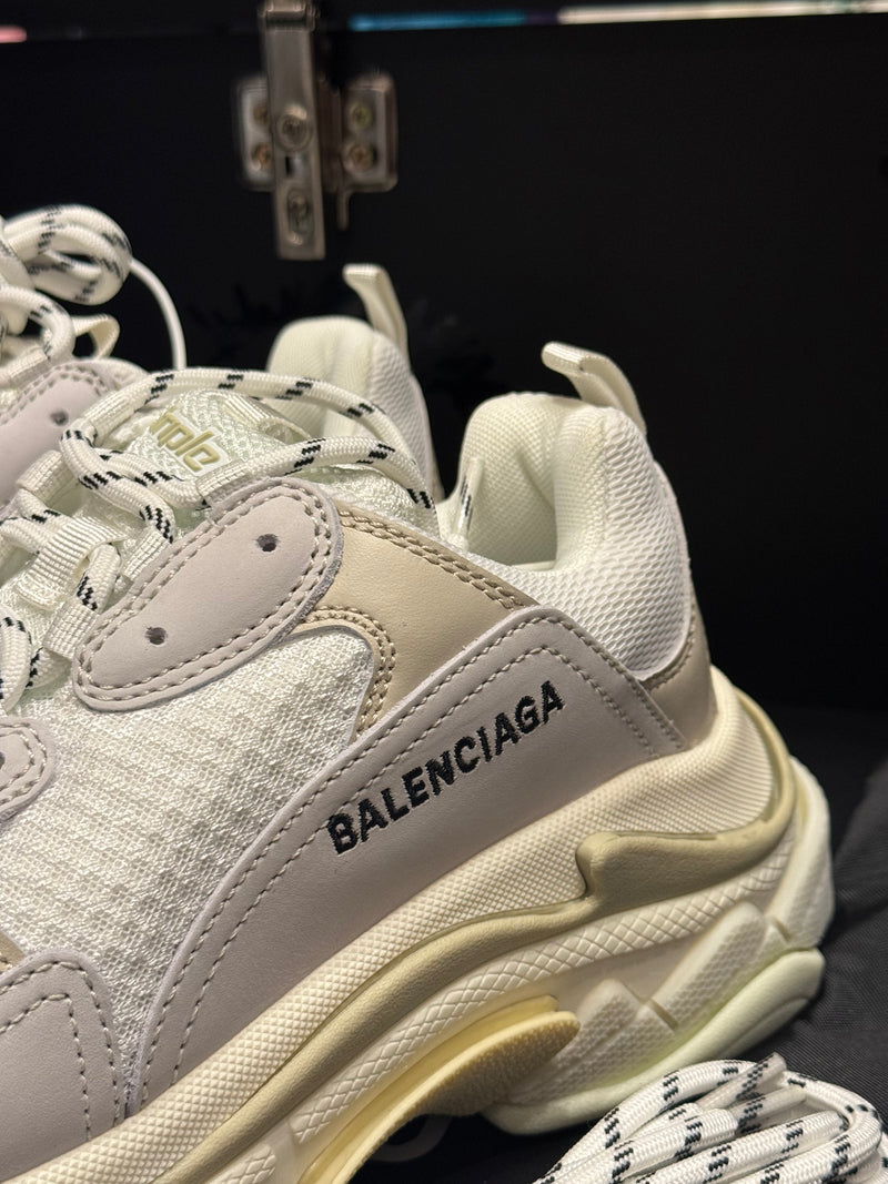 Tênis Balenciaga Triple S Beige White - Pronta Entrega