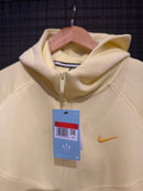 Conjunto Tech Fleece Nike x NOCTA Amarelo - Pronta Entrega
