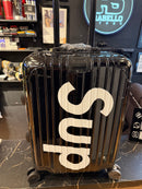 Supreme Mala de Bordo 55x40x20 Aluminium Black - Pronta Entrega