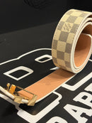 Cinto Louis Vuitton Initiales Damier Azur Fivela Gold - Pronta Entrega