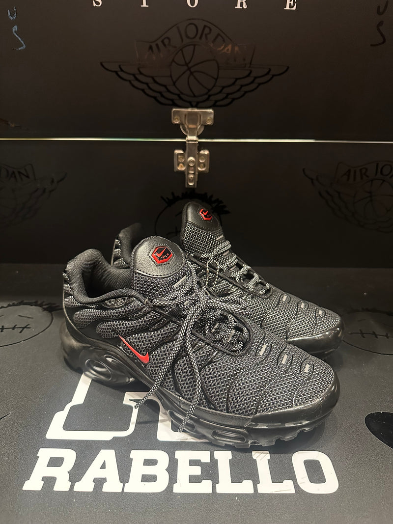 Tênis Nike Air Max Plus TN Bred - Pronta Entrega