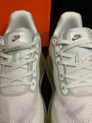 Tênis Nike Air Zoom Vomero Premium Light Green - Pronta Entrega