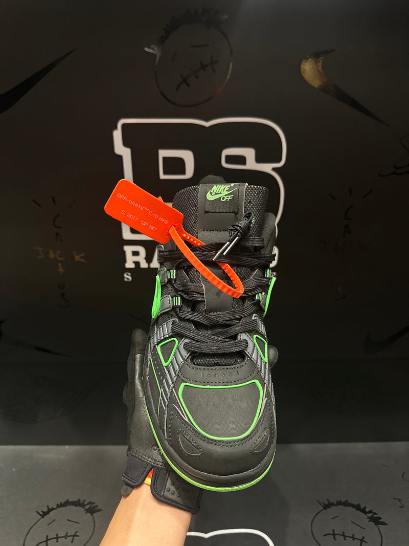 Tênis Nike Rubber Dunk x Off-White
Green Strike - Pronta Entrega