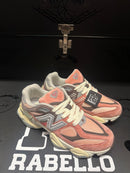 Tênis New Balance 9060 Mineral Red
Truffle - Pronta Entrega