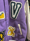 Jaqueta Varsity Louis Vuitton Purple/White - Pronta Entrega