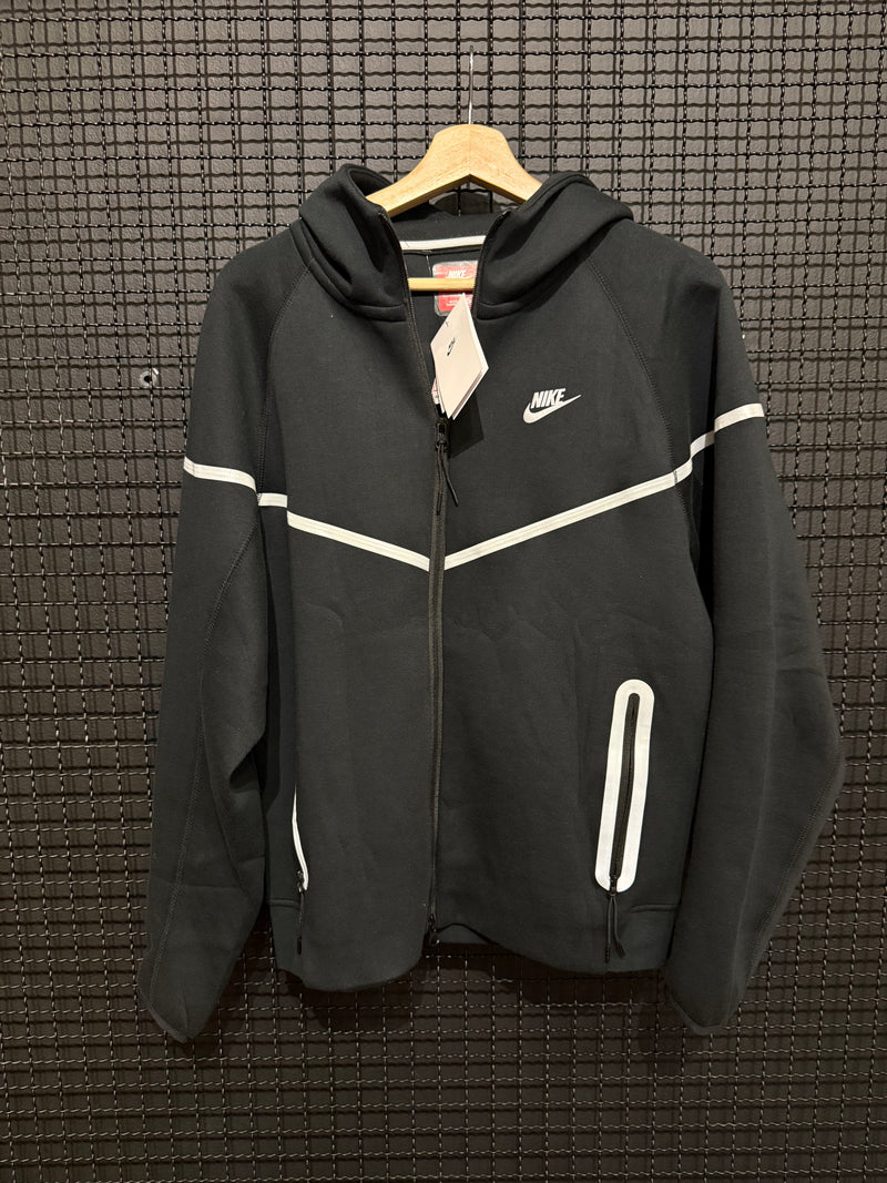 Jaqueta Nike Tech Fleece Refletivo Preto - Pronta Entrega