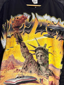 Camiseta Valley Dreams Liberty Statue Desert OVNI - Pronta Entrega